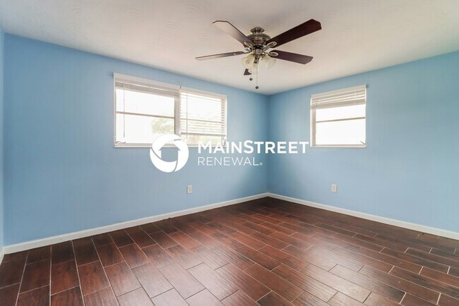 Building Photo - 3 Bedroom Pet-Friendly Home in Holiday, FL with Main Street Renewal
