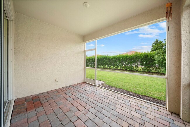 Building Photo - Georgous 3 bedrooms 2 bathroom Villa in Linsford Fort Myers