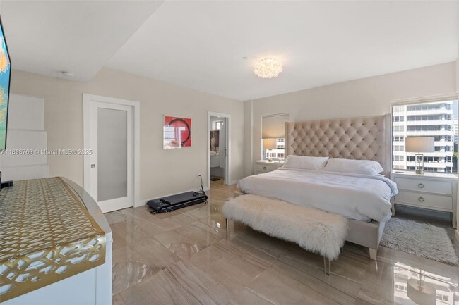 Building Photo - 16 Island Ave