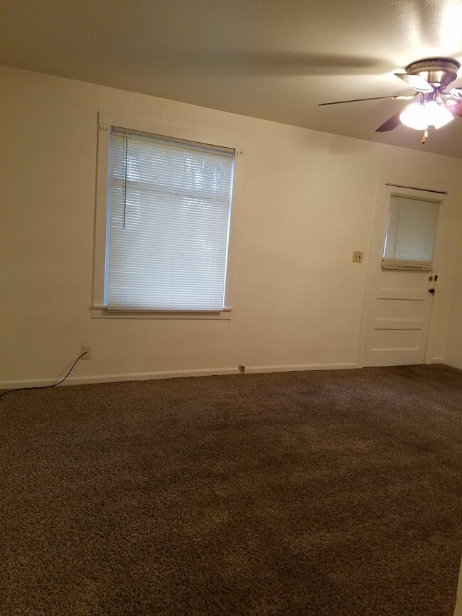 Building Photo - 593 14th St