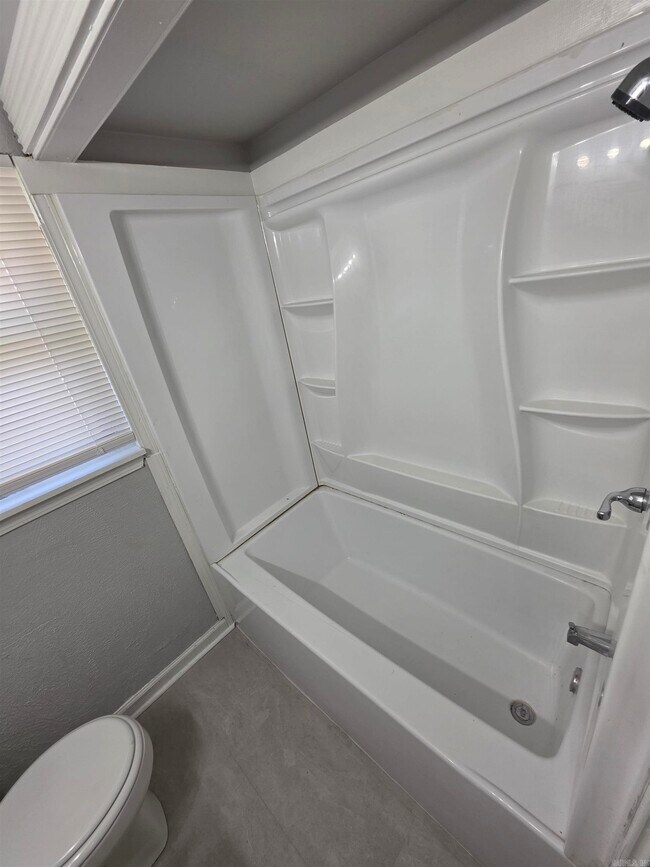 Building Photo - 3805 Mellene Dr
