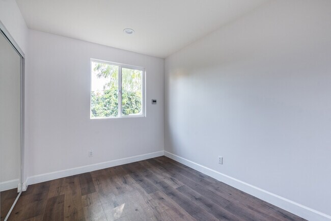 Building Photo - 7058 Willis Ave