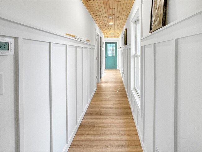 Building Photo - 920 State Rd S-37-128