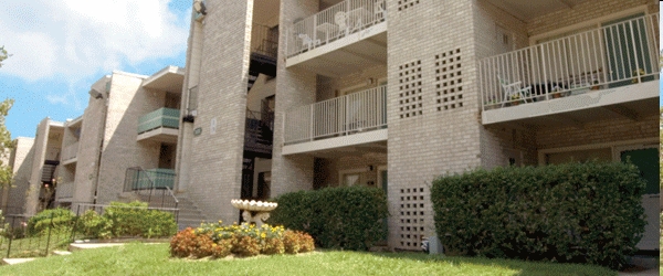 Building Photo - Pinebrook Apartments