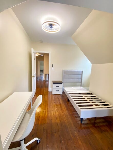 Bedroom 2 - 1372 Neil Ave