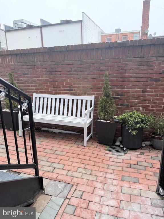 Building Photo - 113 N Fayette St