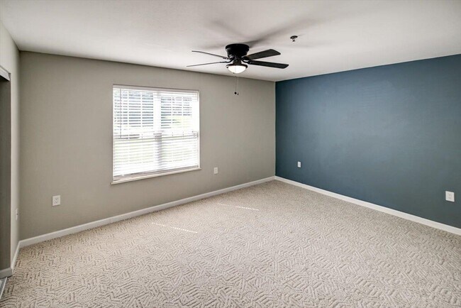 Building Photo - 201 Kearney Way