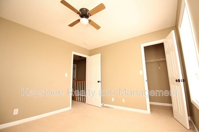 Building Photo - 3834-C Jockey Dr