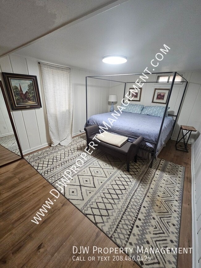 Building Photo - 2119 Cleveland Blvd