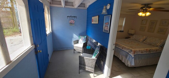 Building Photo - 1915 Avenue O