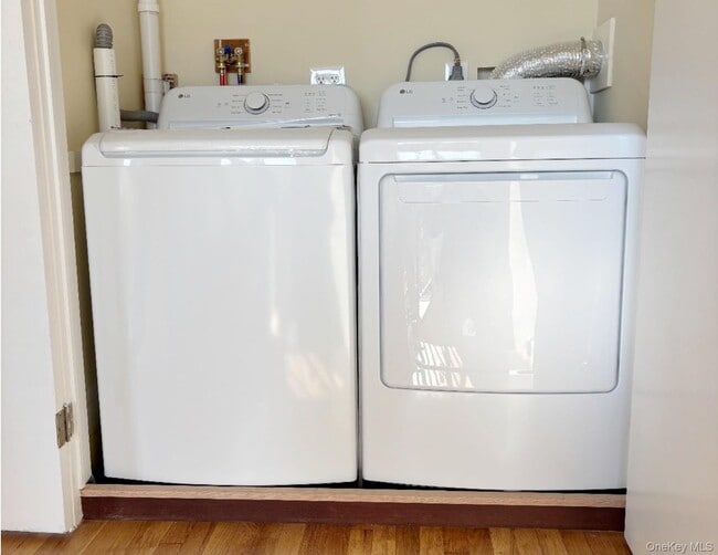 Building Photo - 25 Acacia Terrace