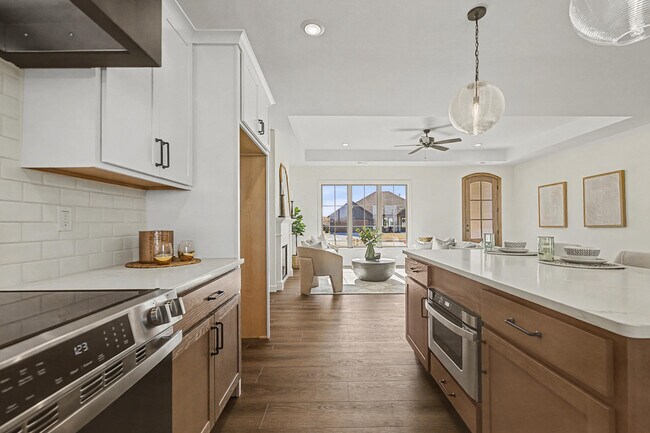 Building Photo - 4519 Estacada Dr