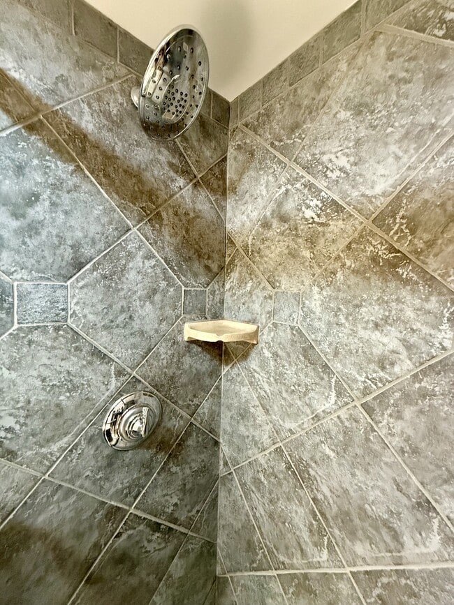 Building Photo - 803 W 48th St