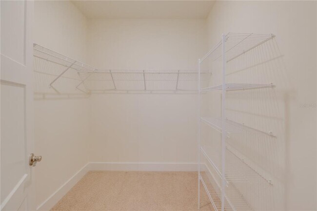 Building Photo - 5212 SW 40th Cir