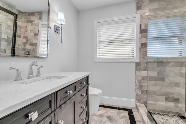 Building Photo - 801 N 3rd St