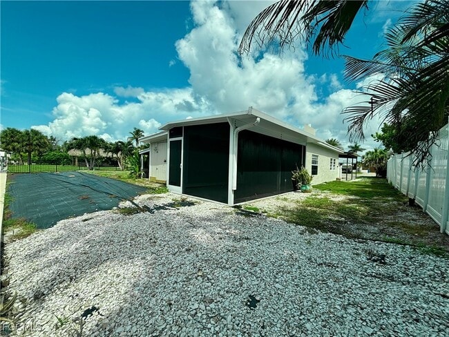 Building Photo - 12743 Brewster Dr