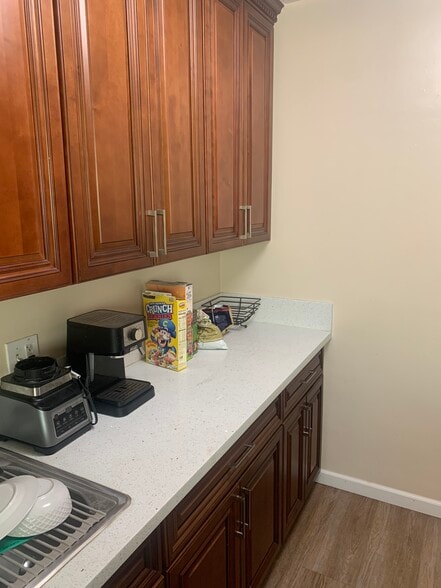 Building Photo - 3232 Estara Ave