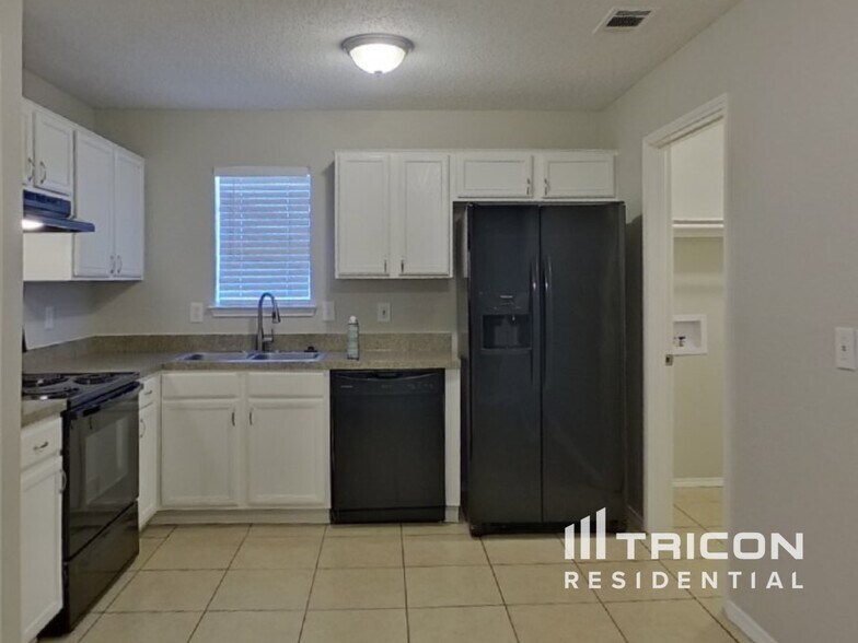 Building Photo - 6701 Spur Ridge Ct