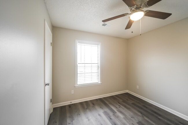 Building Photo - 6525 Bald Cypress Cove