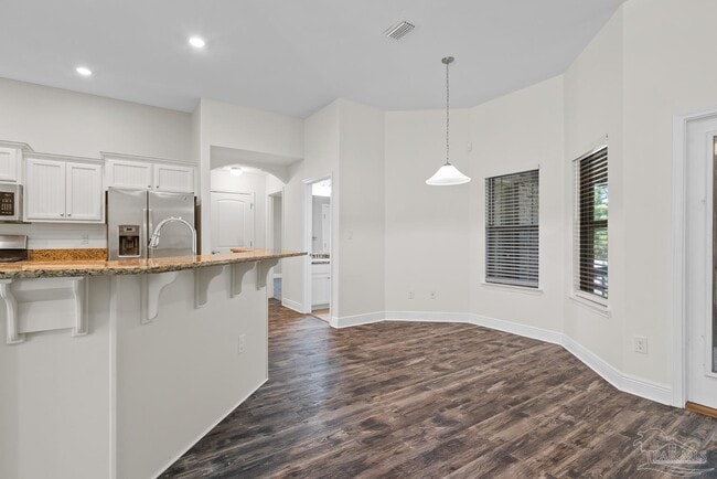 Building Photo - 5810 Red Cedar St