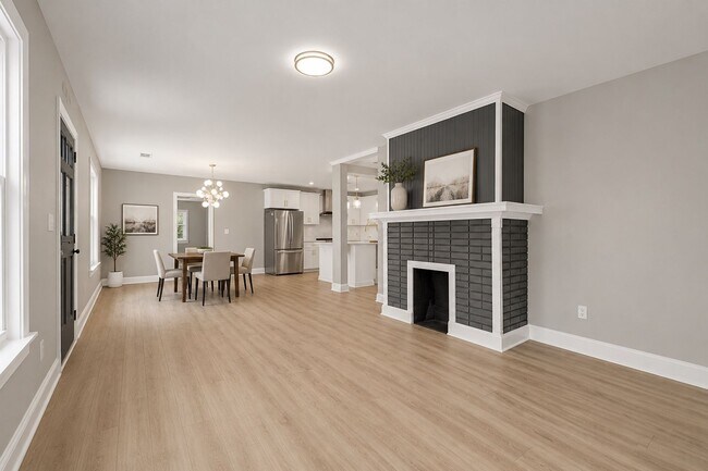 Building Photo - Move In by 7/1 & Save $500 OFF JULY Rent — Fully Renovated Gem!!!