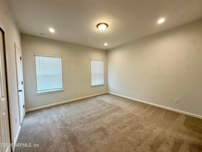 Building Photo - 215 Pine Bluff Dr