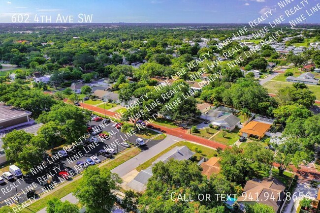 Building Photo - 602 4th Ave SW