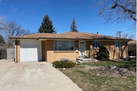 Building Photo - Beautifully Renovated, Spacious 4BR Home w/ Basement & Backyard!