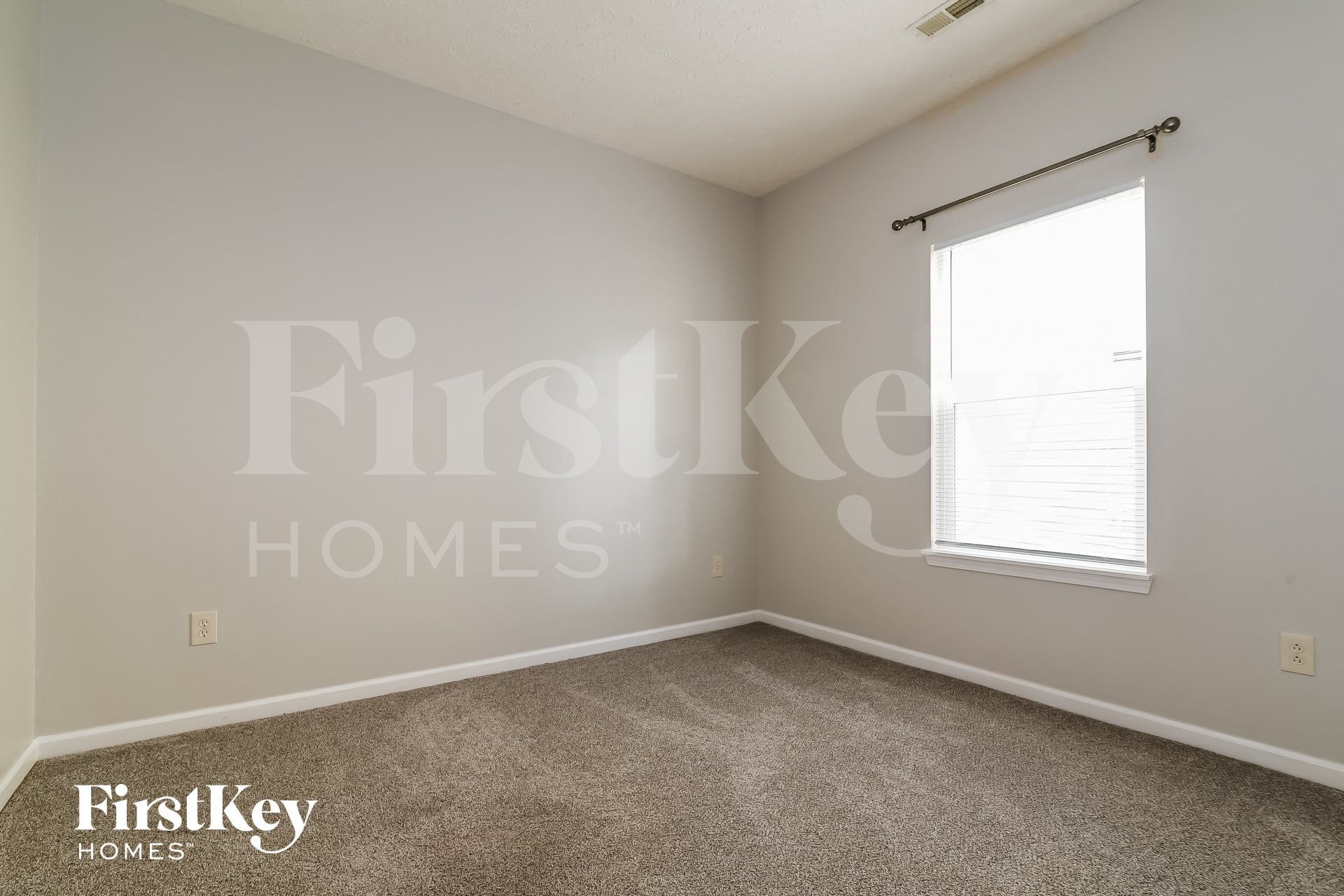 Building Photo - 7244 Mosaic Dr