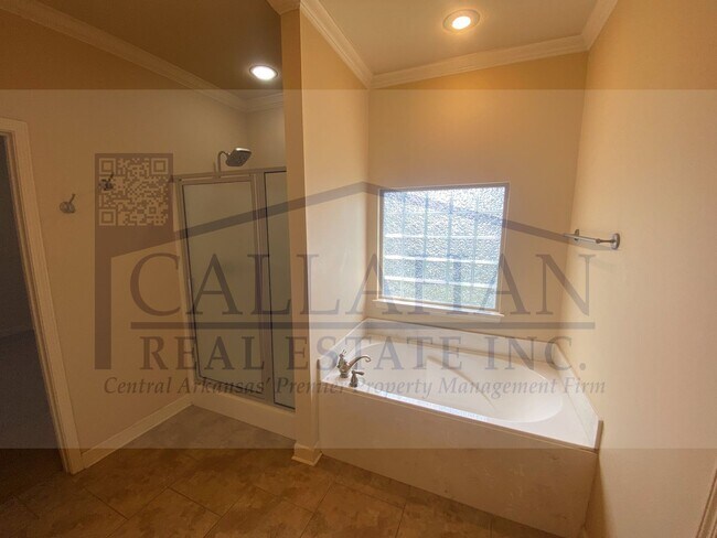 Building Photo - Sherwood Stone Hill 5 Bedroom Home