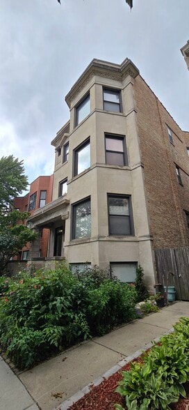 Building Photo - 3108 W Logan Blvd