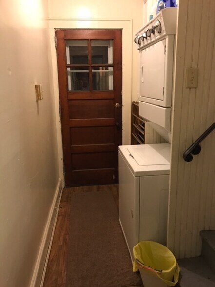 Laundry - 108 Lancaster Rd