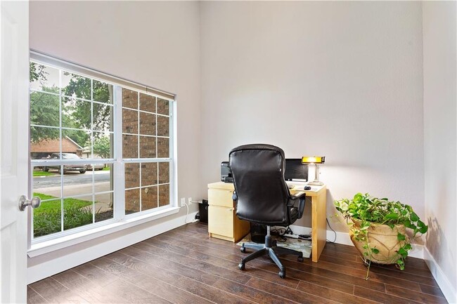 Building Photo - 8203 Miller Falls Dr