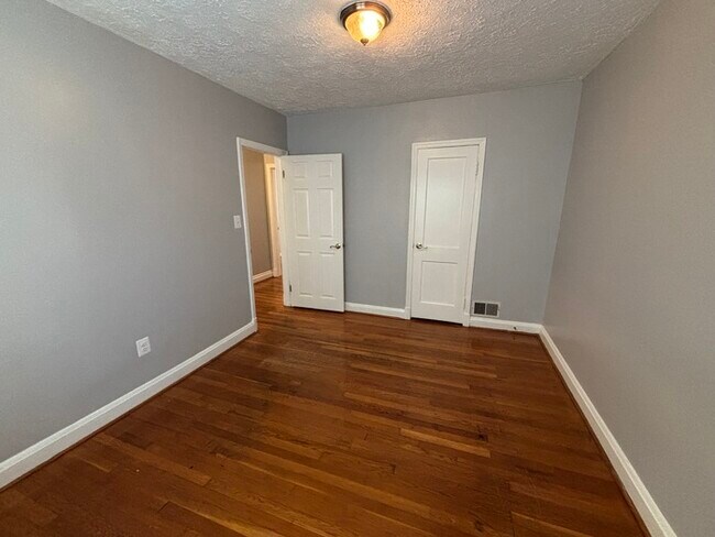Building Photo - 3 bedrooms in 21239