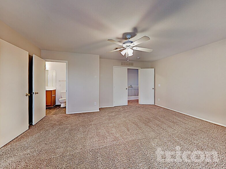 Building Photo - 2626 W Spencer Run