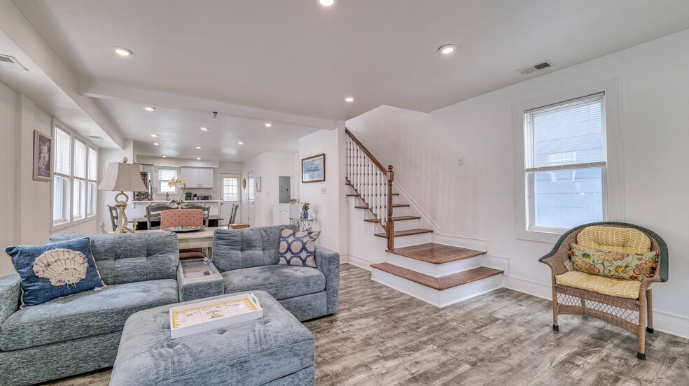 Building Photo - 14 N Vassar Sq