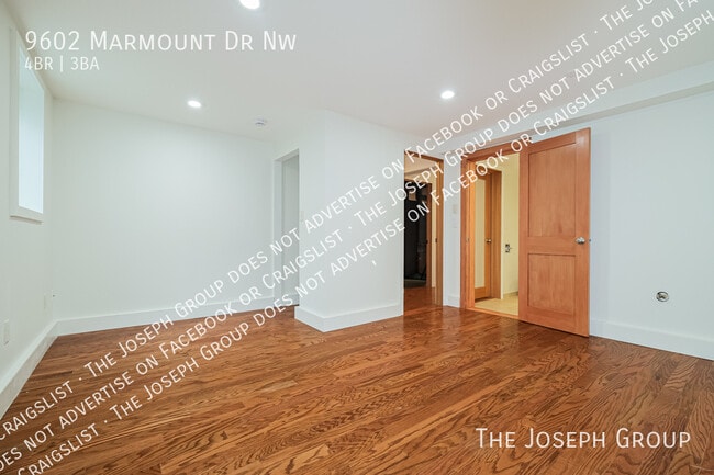Building Photo - 9602 Marmount Dr NW
