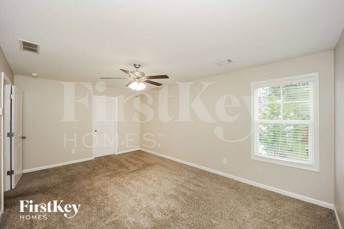 Building Photo - 203 Preserve Dr