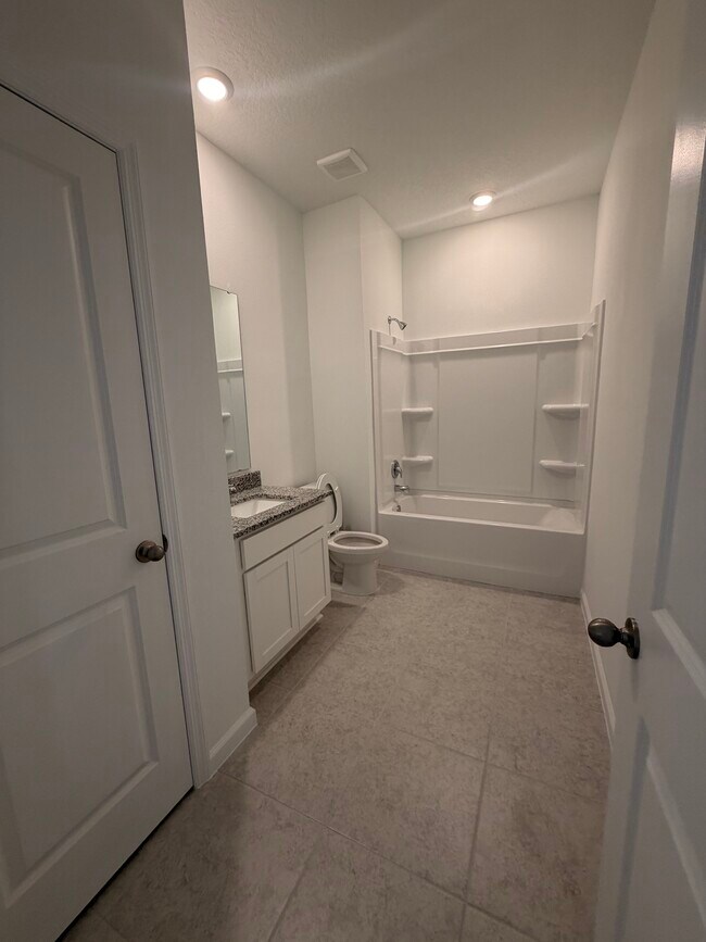 Building Photo - 3255 Carnation Ave