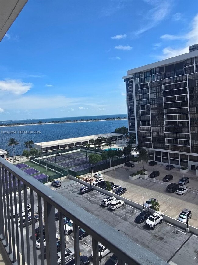 Building Photo - 1901 Brickell Ave