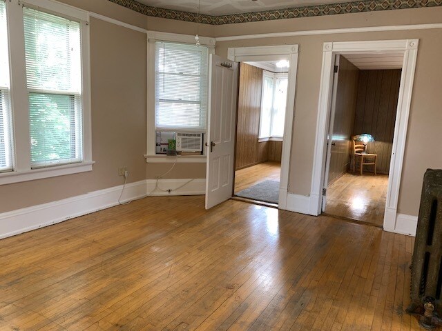 Living Room - 2454 N Pierce St