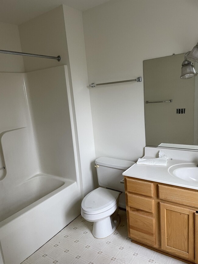 Building Photo - 1435 Glenside Green Ct