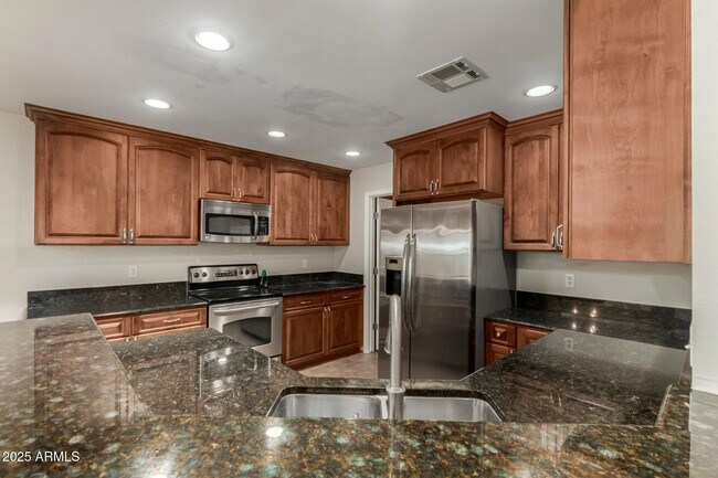 Building Photo - 1328 N Jentilly Ct