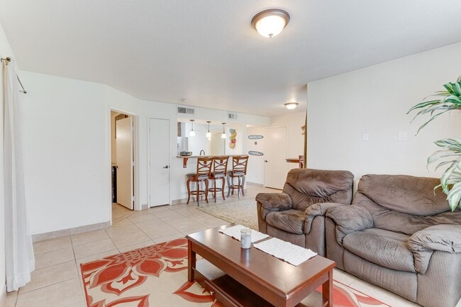 Building Photo - Bright First-Floor 2-Bedroom Condo with Private Patio in Silverado Ranch!