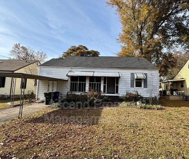 Primary Photo - 203 N St Marks Ave