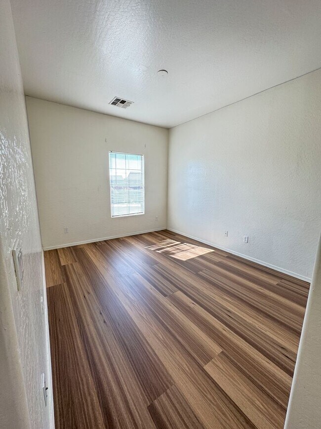 Building Photo - Queen Creek 4 bed 2.5 bath For rent