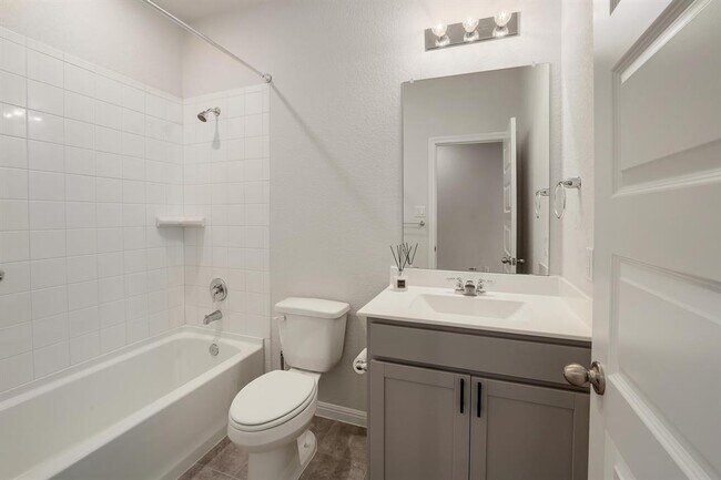 Building Photo - 308 Palo Brea Lp