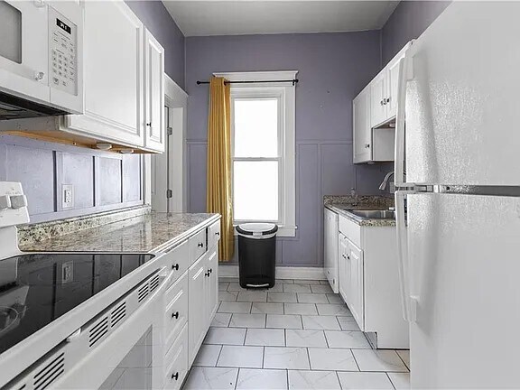 Building Photo - 4339 Lloyd St