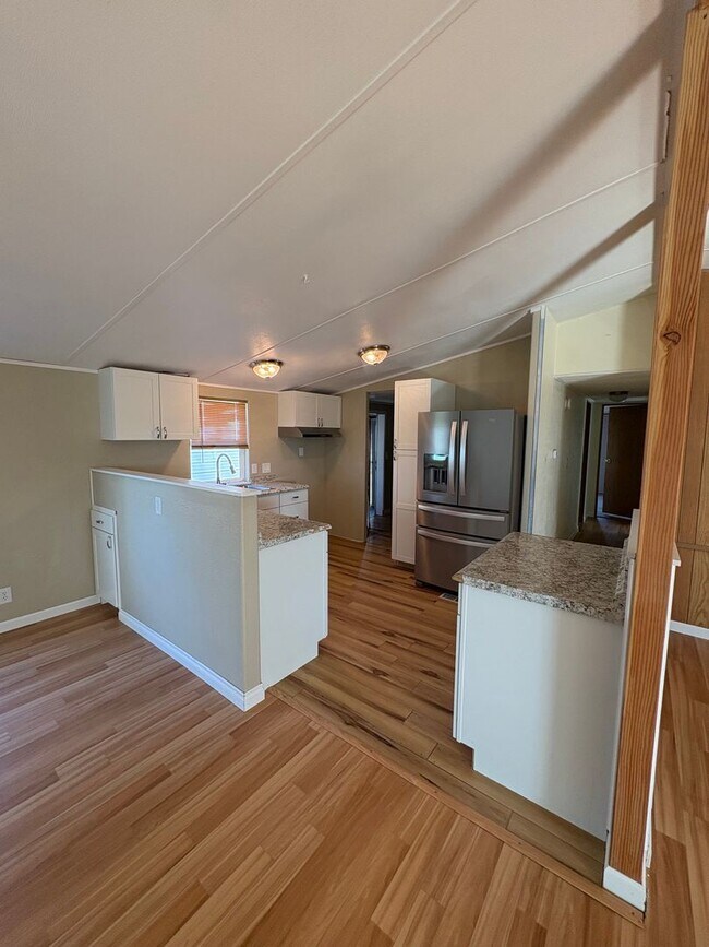 Building Photo - 3 bed 2 bath Home for Rent in Ephrata