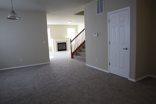 Building Photo - 9507 NE 39th Ave